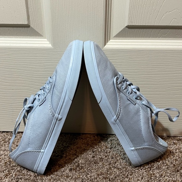 Solid Light Blue Vans Off The Wall Lace Up Low Heel Women SZ 8.5 Shoes - Picture 9 of 12